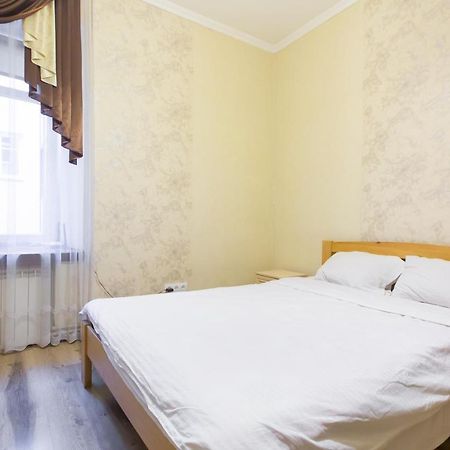 Apartment on Staroevreyska street 17 Lviv Buitenkant foto