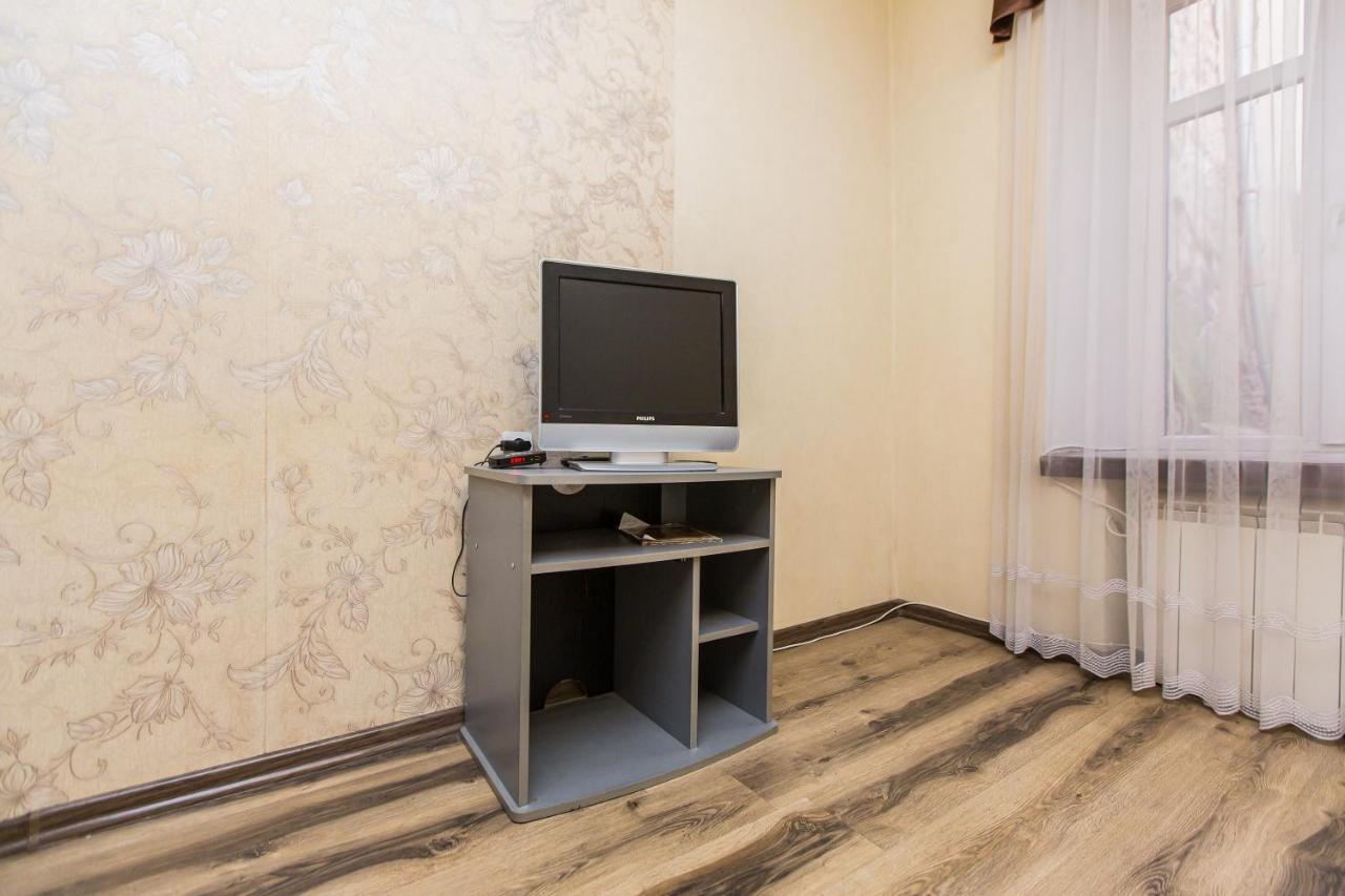 Apartment on Staroevreyska street 17 Lviv Buitenkant foto